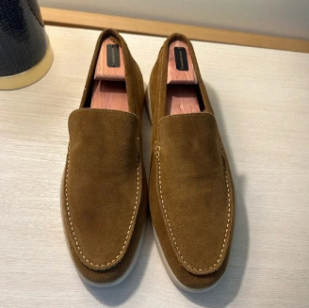 Loro Piana summer walk EU39